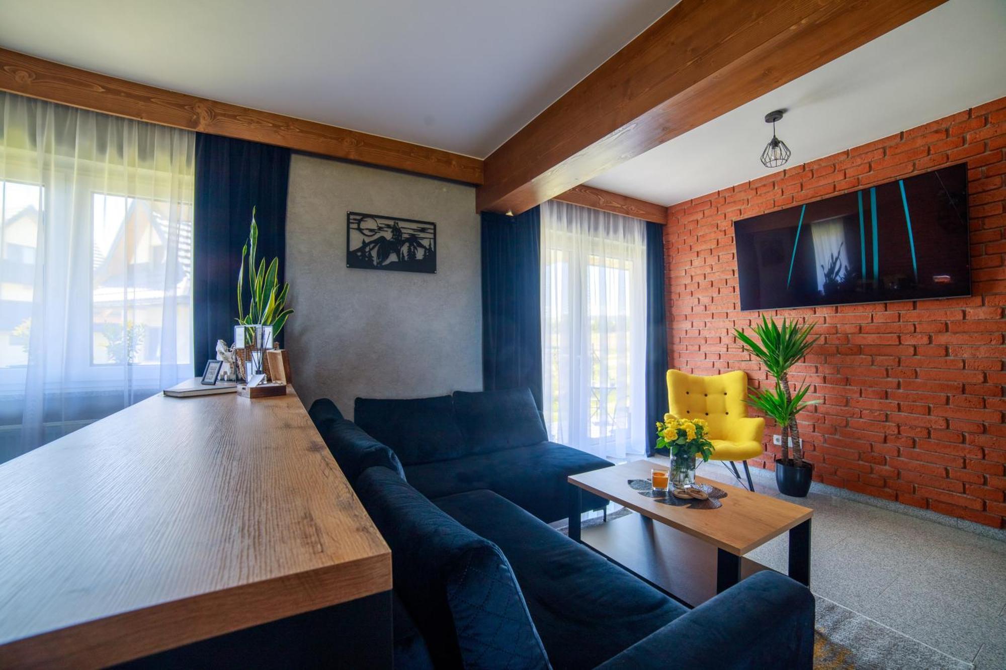 Wolfpack Guest House เบียลกาตัทร์ชันสกา ภายนอก รูปภาพ