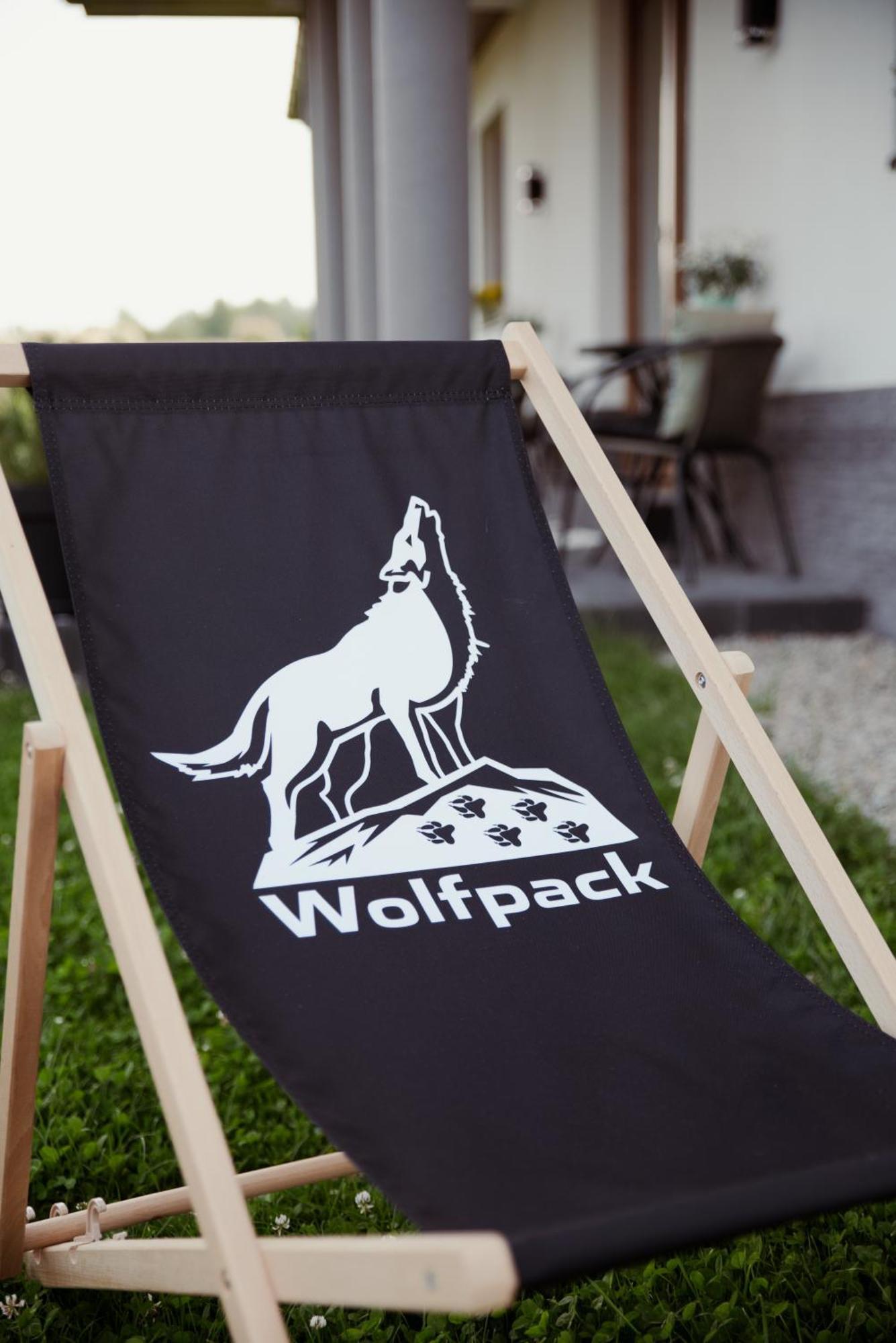 Wolfpack Guest House เบียลกาตัทร์ชันสกา ภายนอก รูปภาพ
